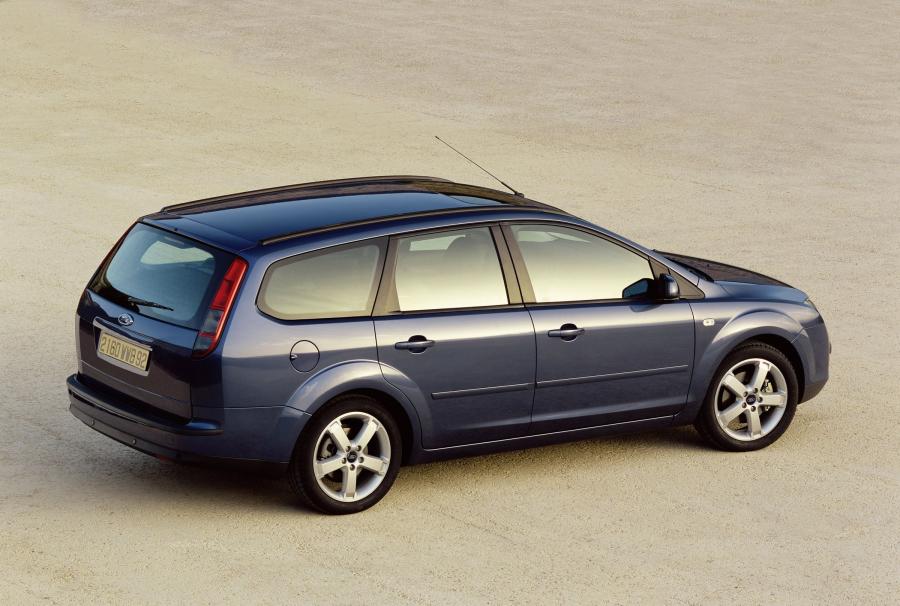  Ford Focus Wagon 2005 года  (фото 29 из 40)